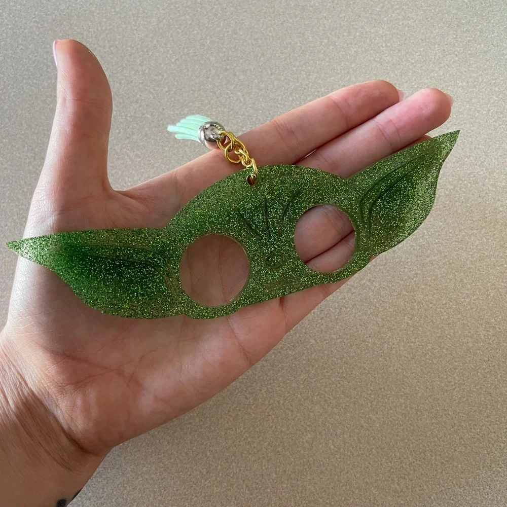 🎉🎉2x HP🎉🎉 Handmade Baby Yoda Keychain